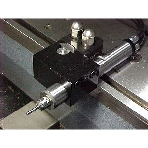 Axial Live Spindle Holder|escape